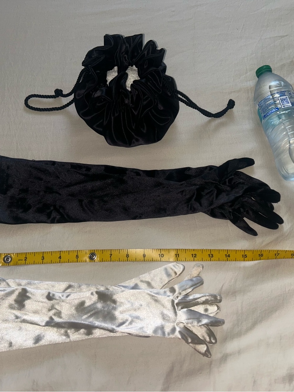 Black Satin Evening Drawstring Pouch W/ Two Elegant Evening Gloves - Picture 15 of 15